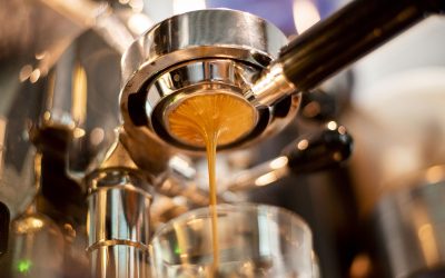 Bar e ristoranti: come ottenere il meglio dalla tua macchina da caffé professionale